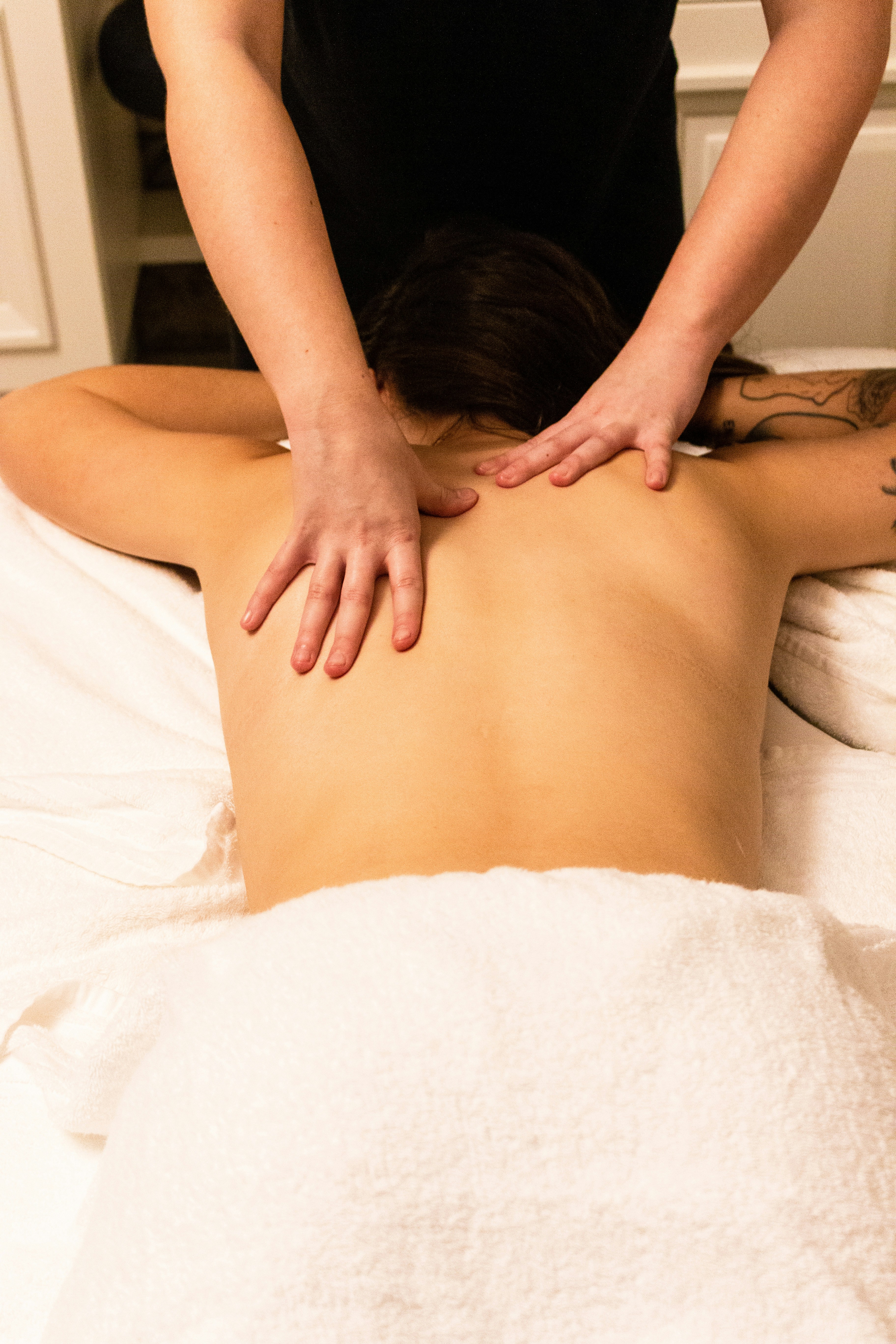 Full Body Massage in Noida